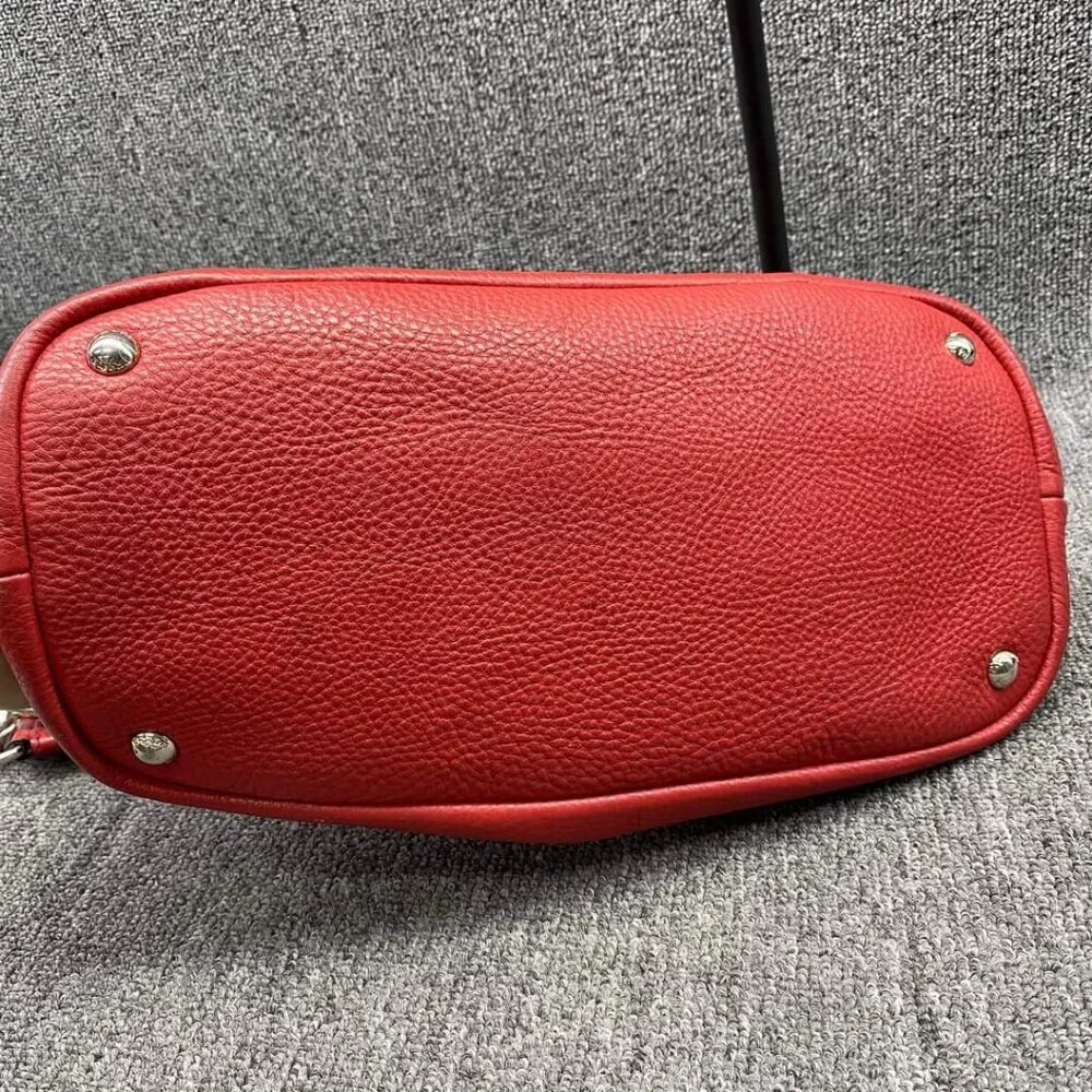 100% Authentic Prada Vitello Daino Shoulder Bag - Picture 3 of 13